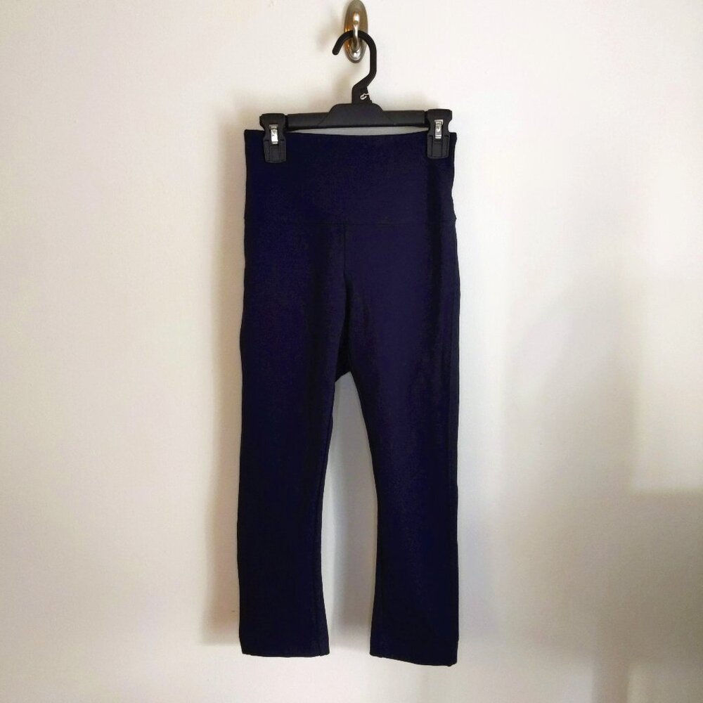 NWOT White House & Black Market Navy Crop Leg Pants Size XS